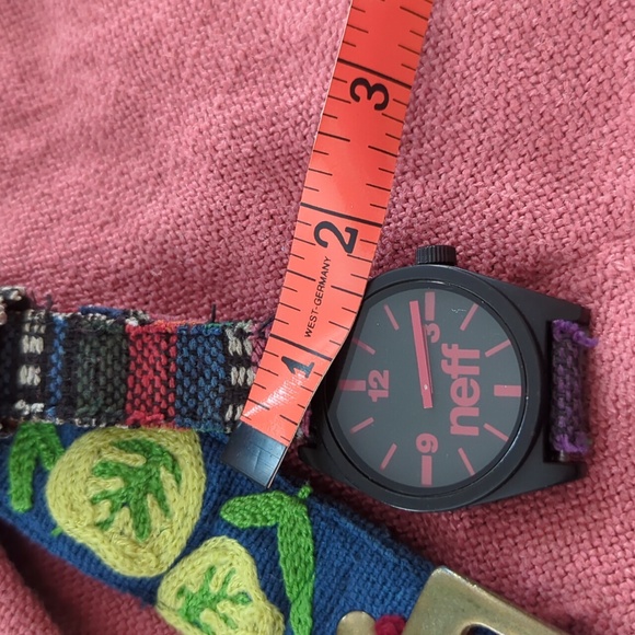 Neff Watch Set - Picture 9 of 16